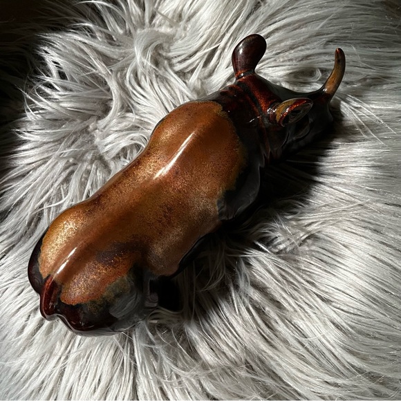 ηξω Caramel Drip Pier 1 Heavy Glossed Ceramic Rhino African Collection NWOT - Picture 5 of 12